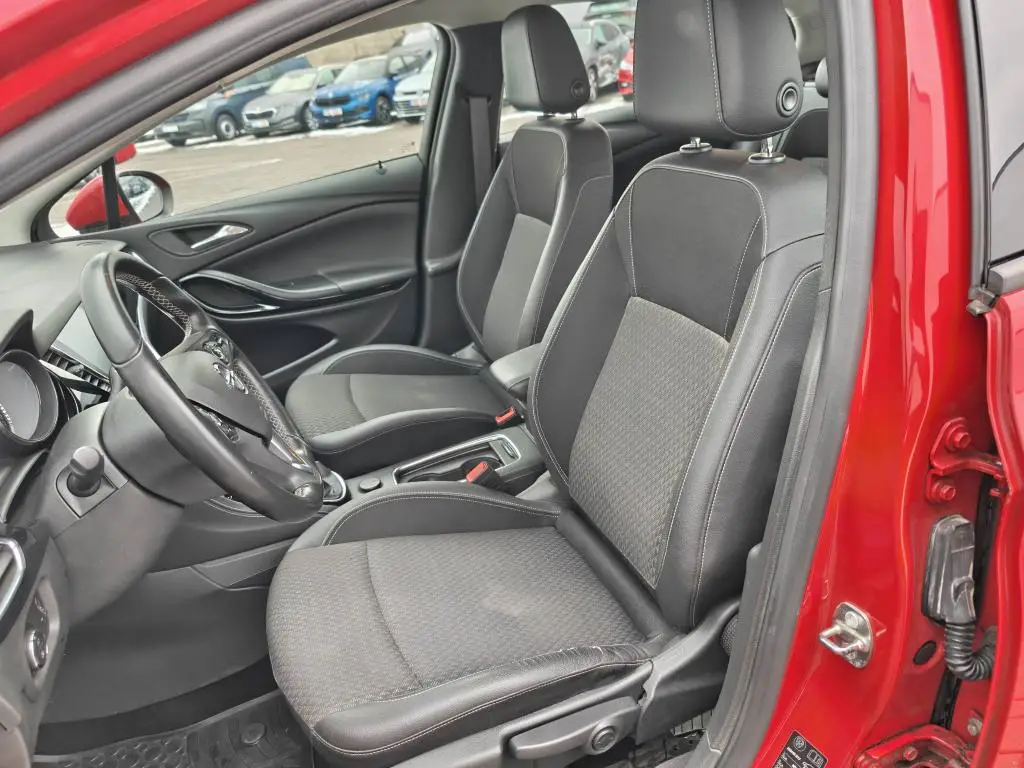 Opel Astra Opel Astra 1,4 Turbo 110kW 1,4T / 110kW