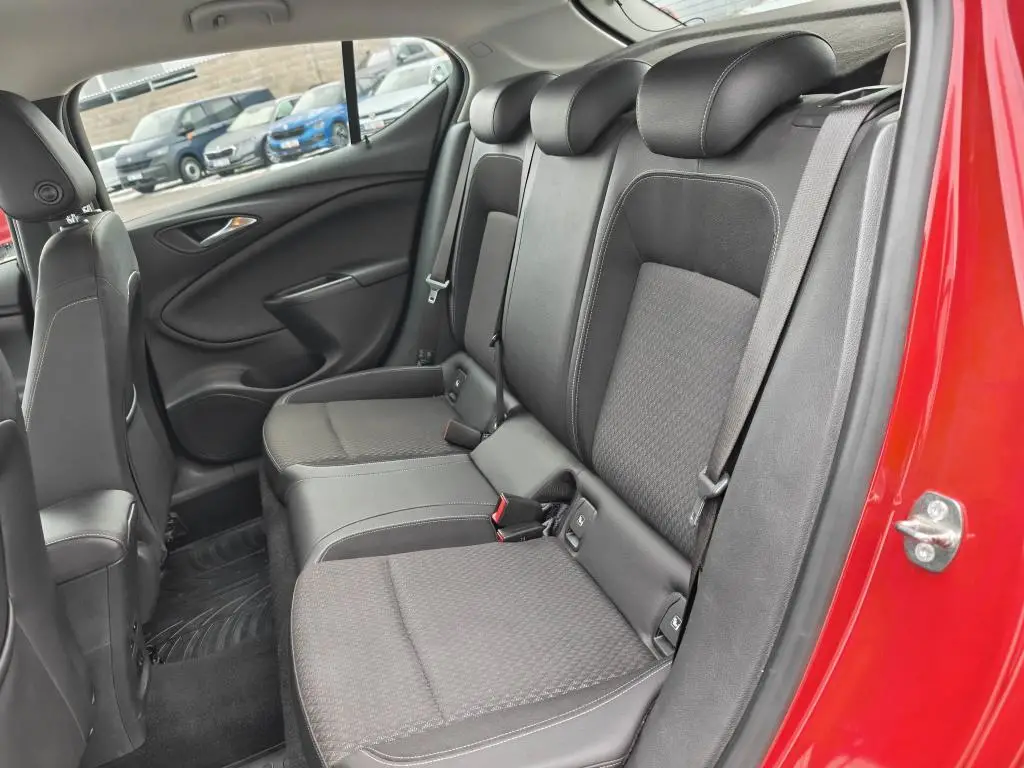 Opel Astra Opel Astra 1,4 Turbo 110kW 1,4T / 110kW