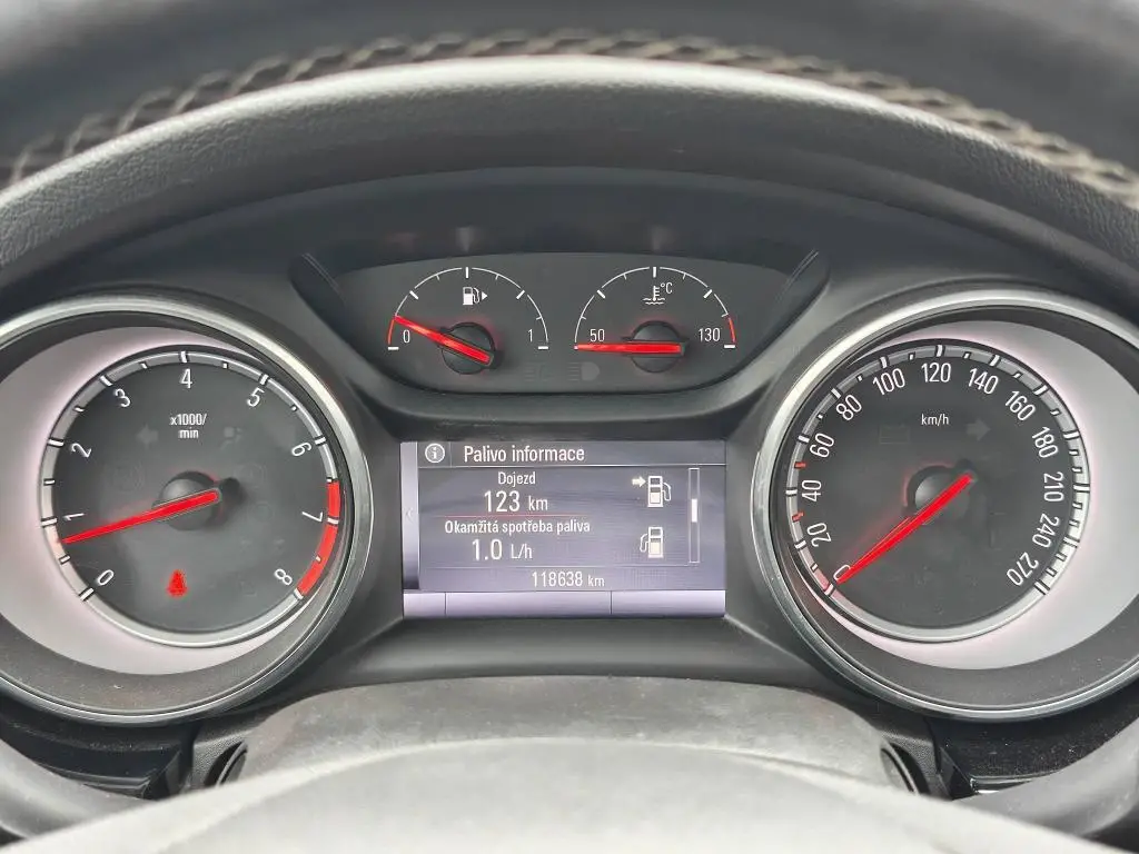 Opel Astra Opel Astra 1,4 Turbo 110kW 1,4T / 110kW