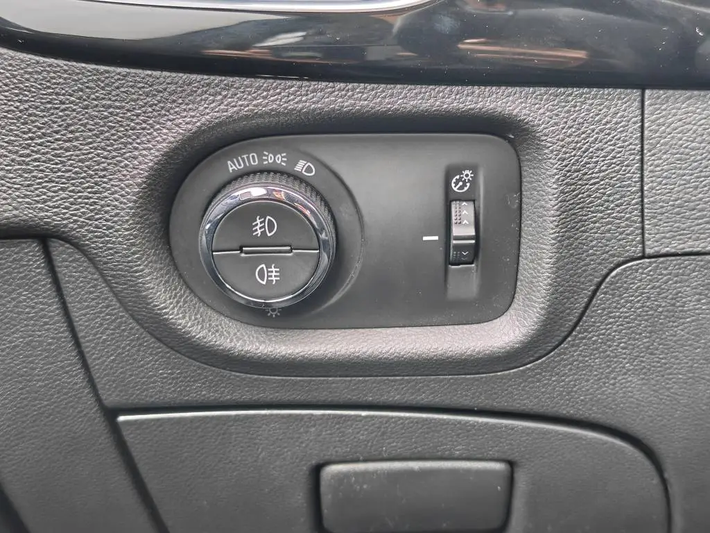 Opel Astra Opel Astra 1,4 Turbo 110kW 1,4T / 110kW