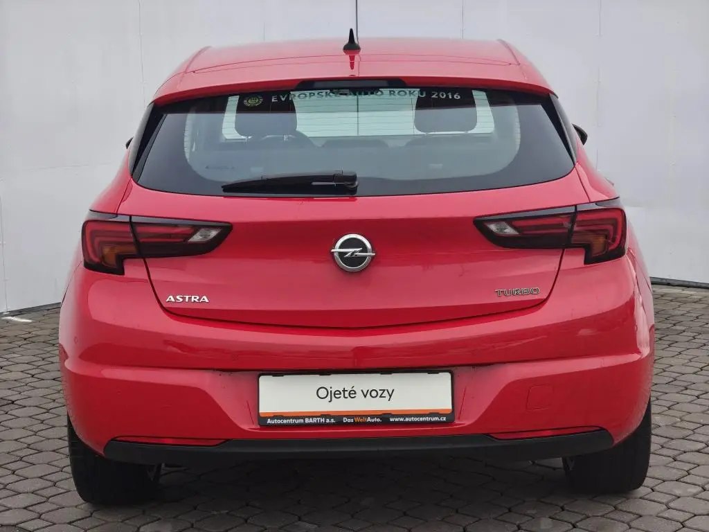 Opel Astra Opel Astra 1,4 Turbo 110kW 1,4T / 110kW