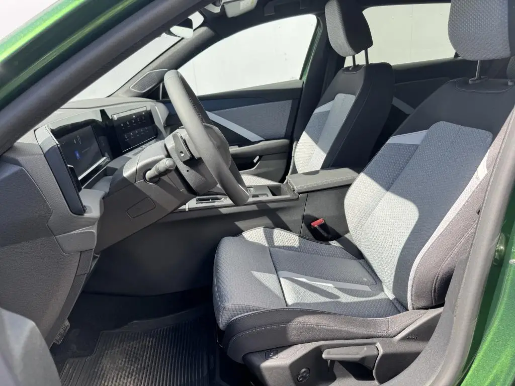 Opel Astra ST Edition eDCT6 1,2 TURBO / 107kW