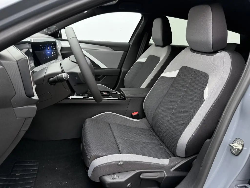 Opel Astra ST Edition MT6 1,2 TURBO / 96kW