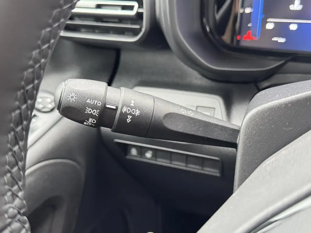 Opel Combo  Combi Edition Plus L1 AT8 1,5 CDTi / 96kW