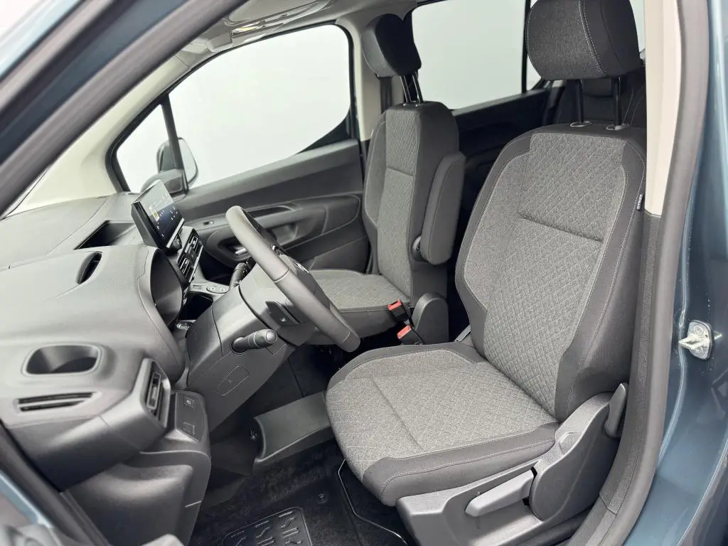 Opel Combo  Combi Edition Plus L1 AT8 1,5 CDTi / 96kW