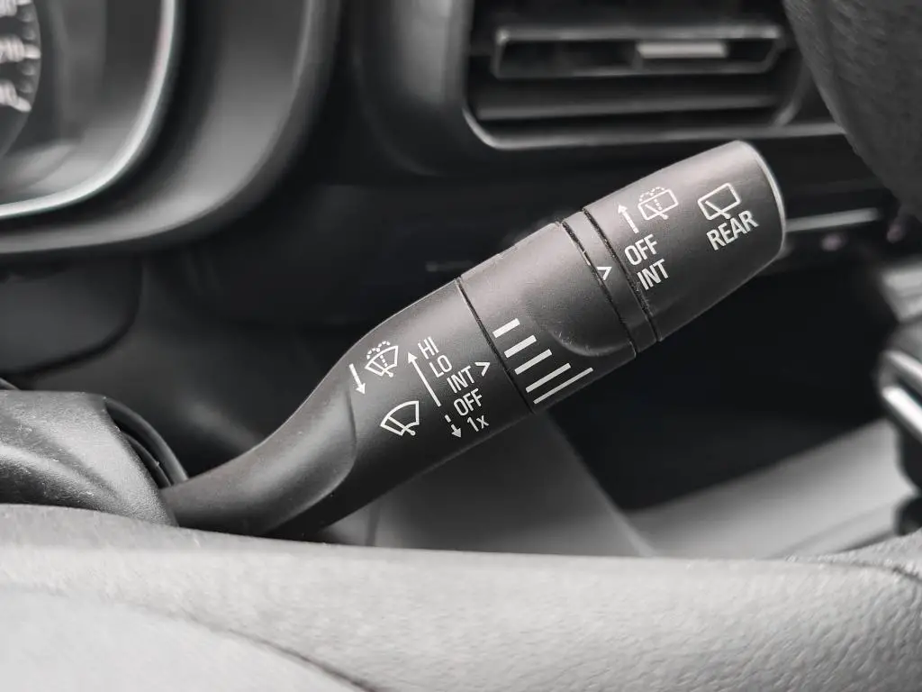 Opel Combo  Enjoy L1H1 MT6 1,2 TURBO / 81kW