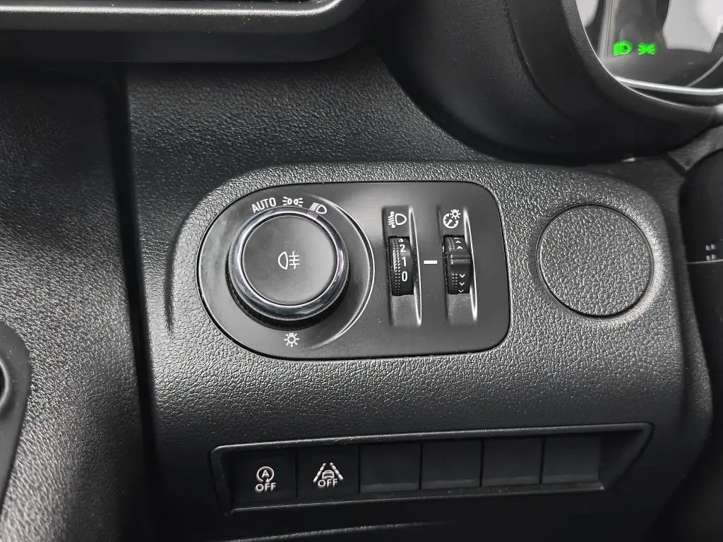 Opel Combo  Enjoy L1H1 MT6 1,2 TURBO / 81kW