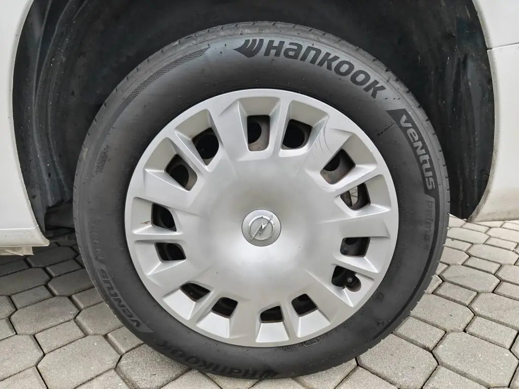 Opel Combo  Enjoy L1H1 MT6 1,2 TURBO / 81kW