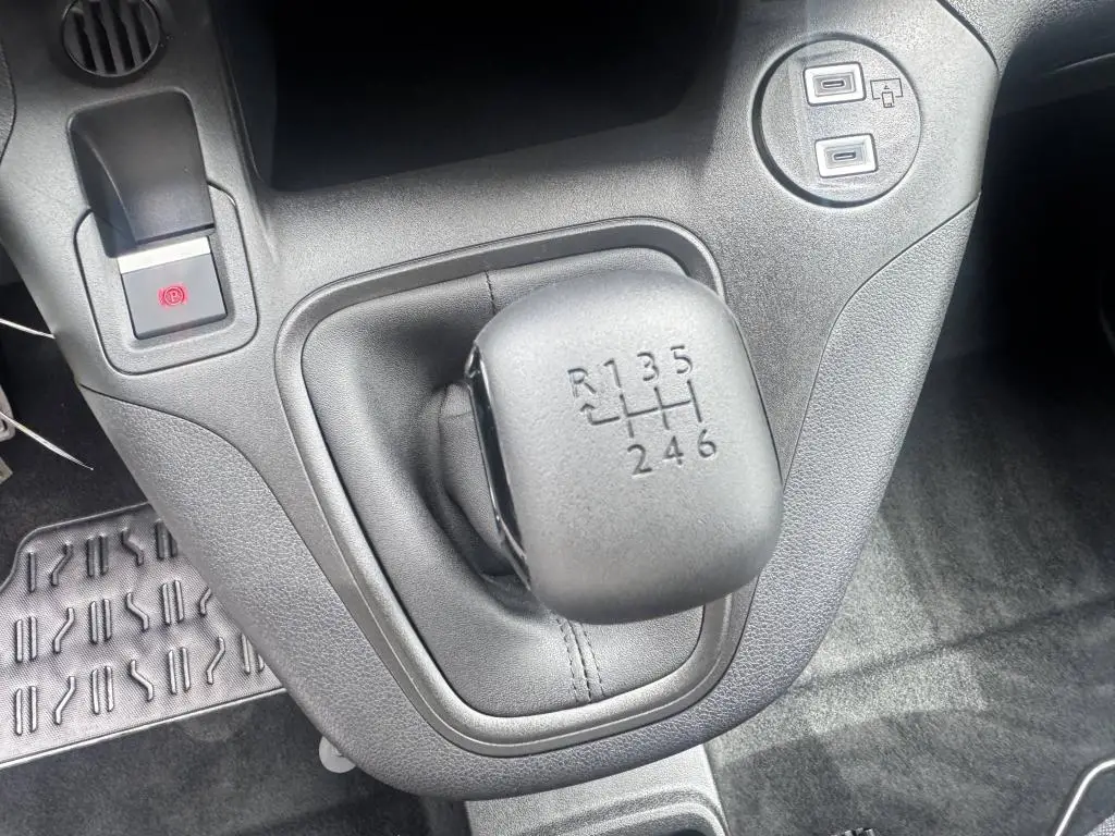 Opel Combo Van L2 (XL) 1.5 CDTi 102k MT6 1,5 CDTi / 75kW