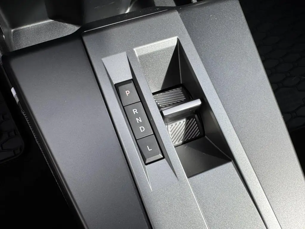 Opel Frontera Edition Hybrid  1,2 TURBO / 81kW