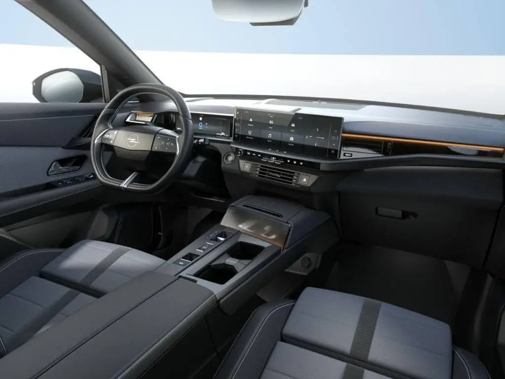 Opel Grandland Ultimate Hybrid TURBO eDCT6 1.2 TURBO / 107kW