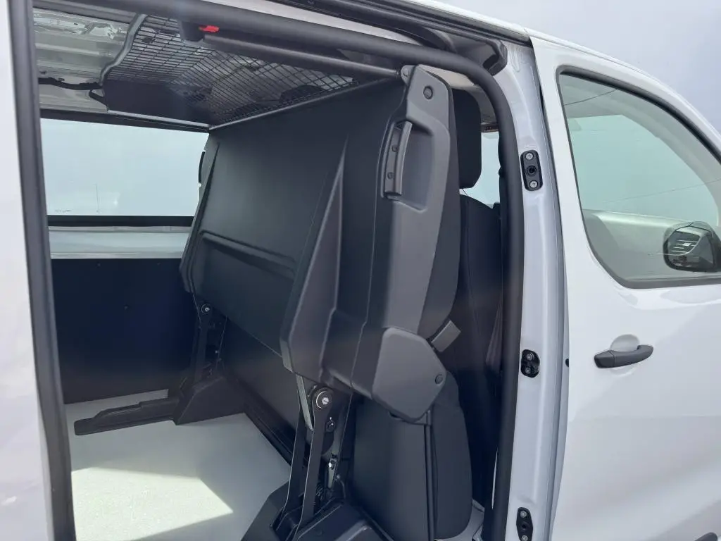Opel Vivaro Crew Van L2 (L) Flexspace 2.2 CDTi / 110kW