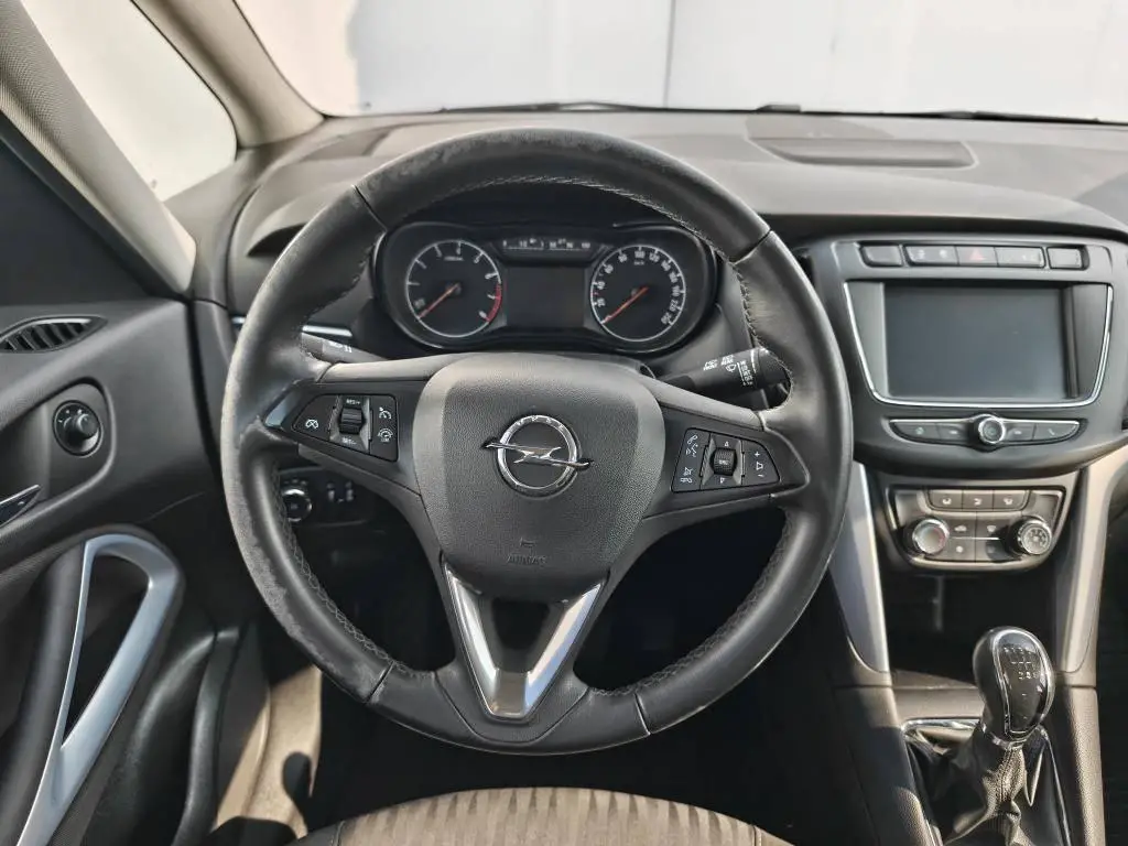Opel Zafira Zafira 1,6 Turbo 100 kW Man. 1,6 Turbo / 100kW