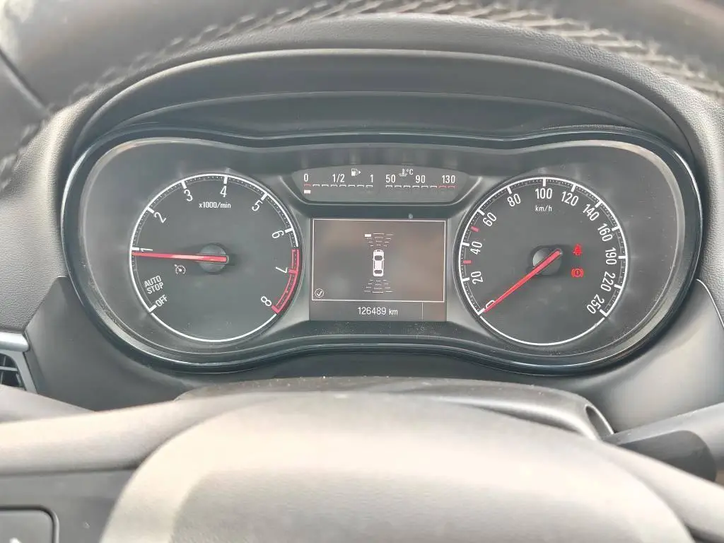 Opel Zafira Zafira 1,6 Turbo 100 kW Man. 1,6 Turbo / 100kW
