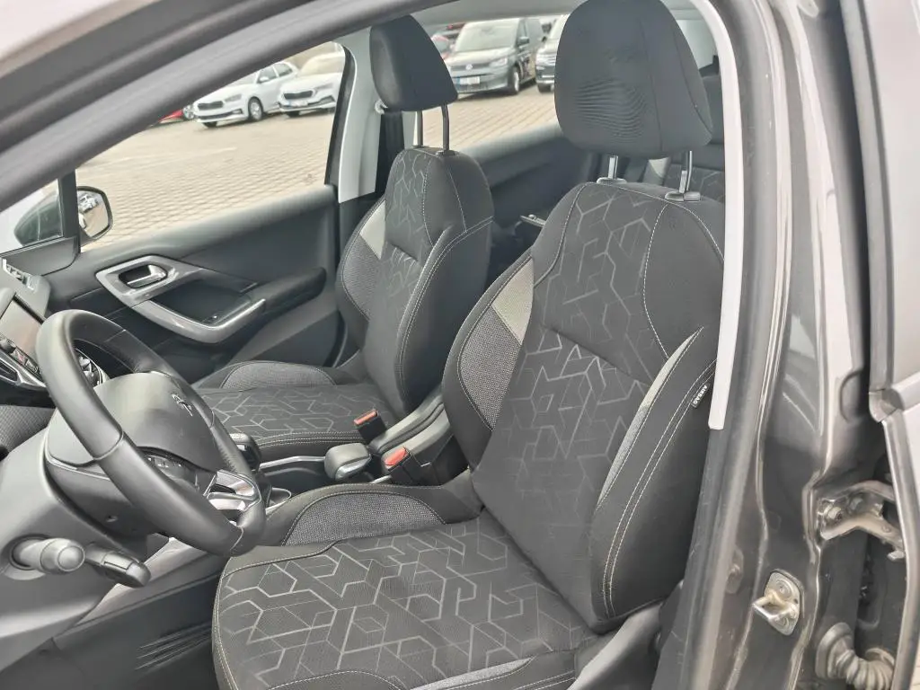 Peugeot 2008 ACTIVE 1.2 PureTech 110k S&S MAN5 1,2 PureTech / 81kW