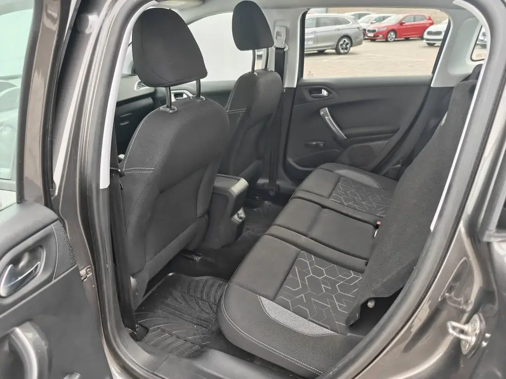 Peugeot 2008 ACTIVE 1.2 PureTech 110k S&S MAN5 1,2 PureTech / 81kW