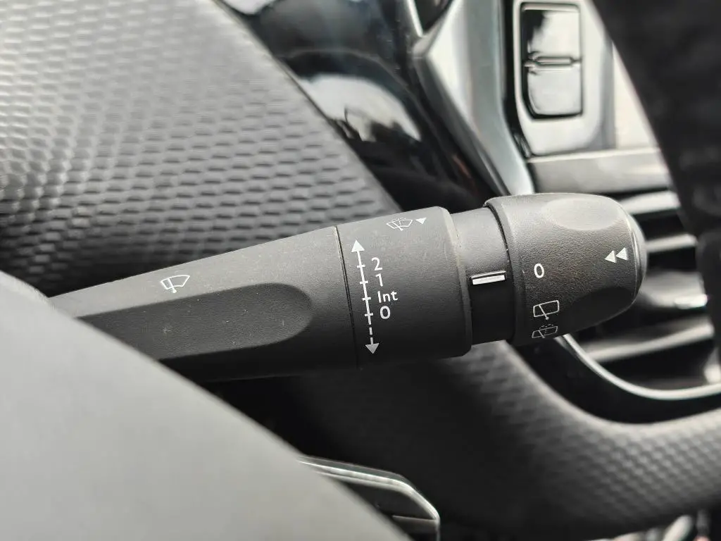 Peugeot 2008 ACTIVE 1.2 PureTech 110k S&S MAN5 1,2 PureTech / 81kW