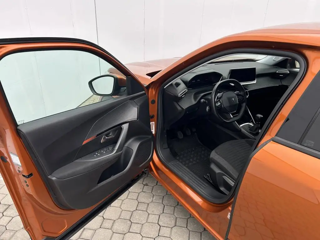 Peugeot 2008 ACTIVE S&S MAN6 1.2 PureTech / 75kW