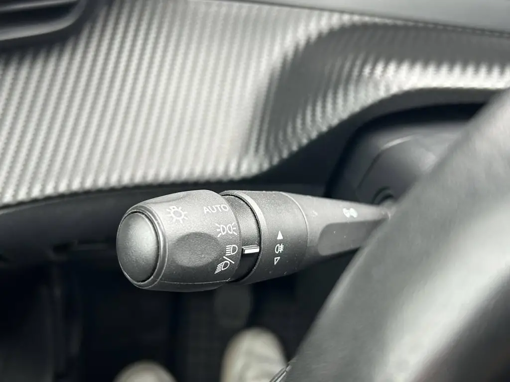 Peugeot 2008 ACTIVE S&S MAN6 1.2 PureTech / 75kW