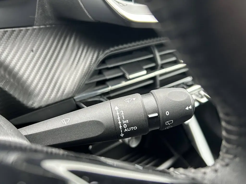 Peugeot 2008 ACTIVE S&S MAN6 1.2 PureTech / 75kW