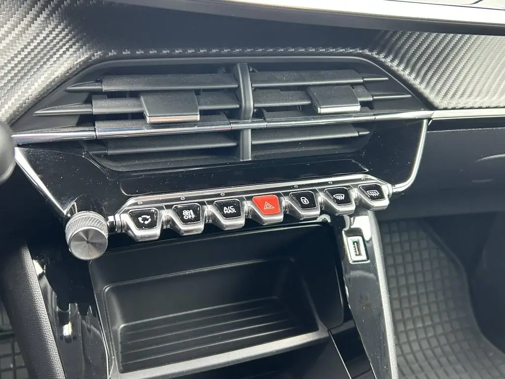 Peugeot 2008 ACTIVE S&S MAN6 1.2 PureTech / 75kW