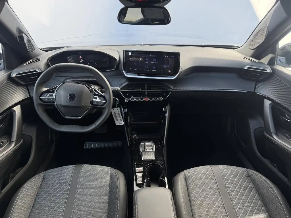 Peugeot 2008 ALLURE Hybrid  1,2 110 e-DCS6 / 81kW