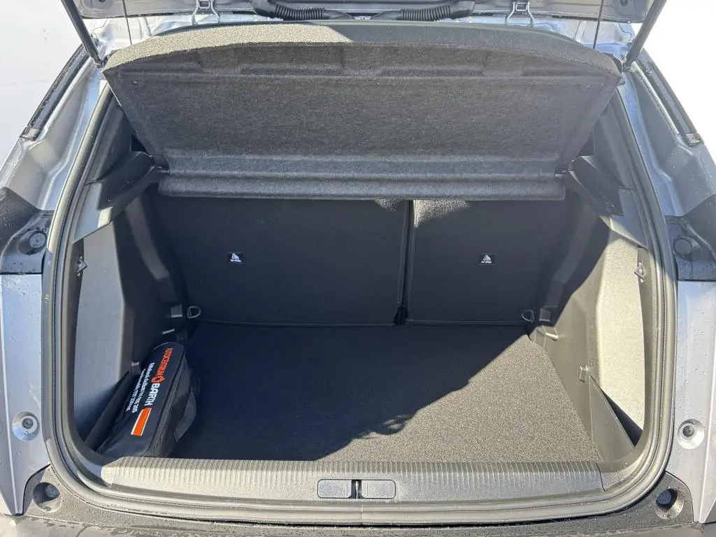 Peugeot 2008 ALLURE Hybrid  1,2 110 e-DCS6 / 81kW