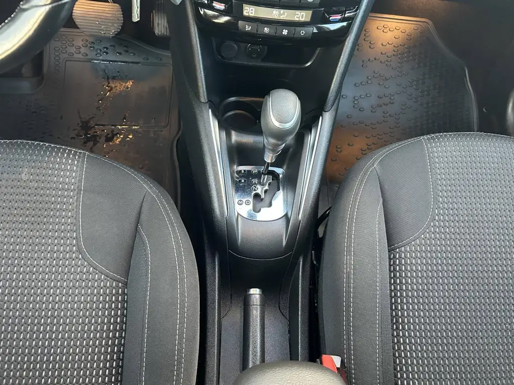 Peugeot 208 ALLURE S&S EAT8 1.2 PureTech / 81kW