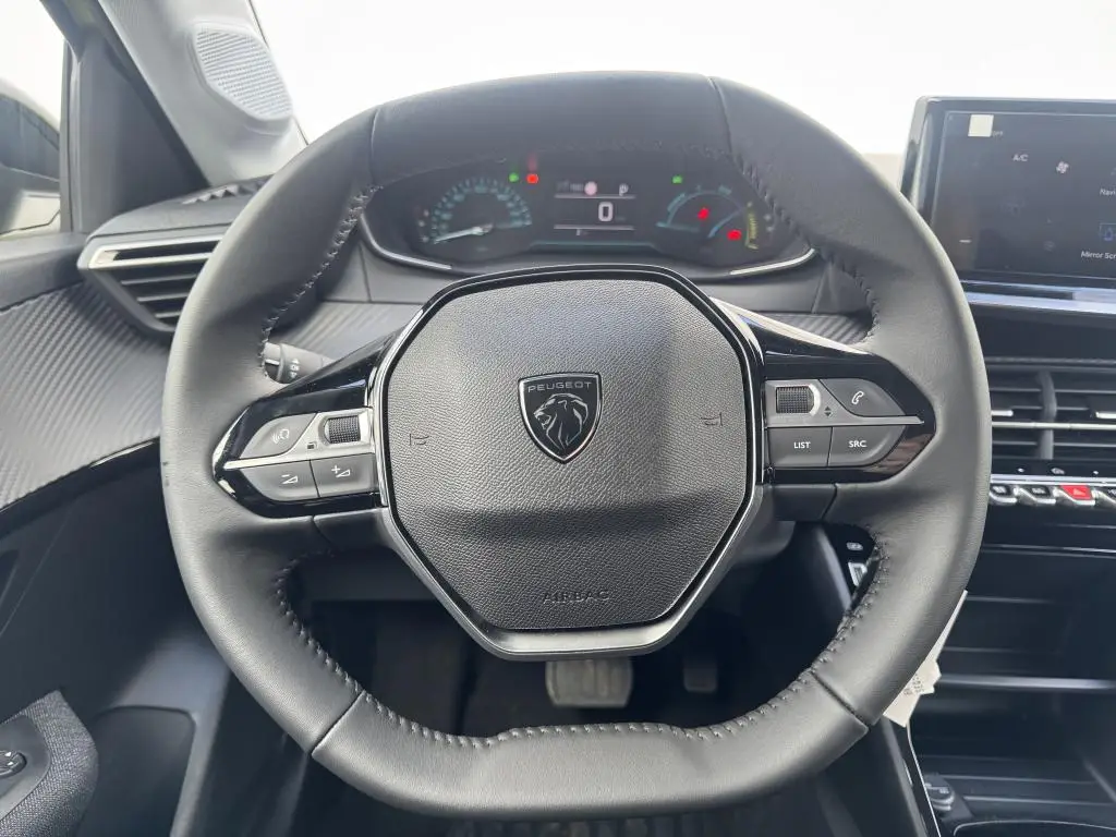 Peugeot 208 BUSINESS e-DCS6 Hybrid / 81kW