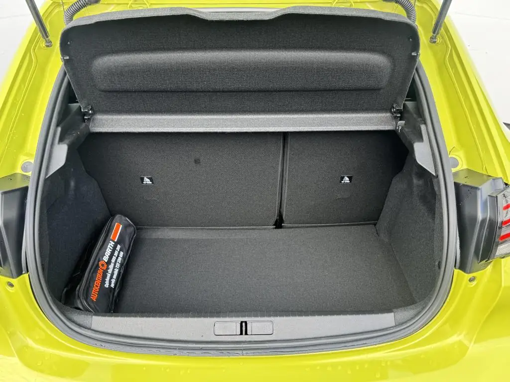 Peugeot 208 BUSINESS e-DCS6 Hybrid / 81kW