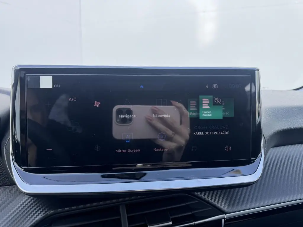 Peugeot 208 BUSINESS e-DCS6 Hybrid / 81kW