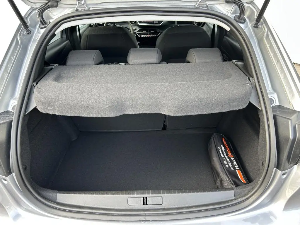 Peugeot 208 BUSINESS e-DCS6 Hybrid / 81kW