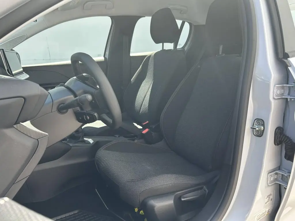 Peugeot 208 STYLE S&S MAN6 1,2 PureTech / 74kW