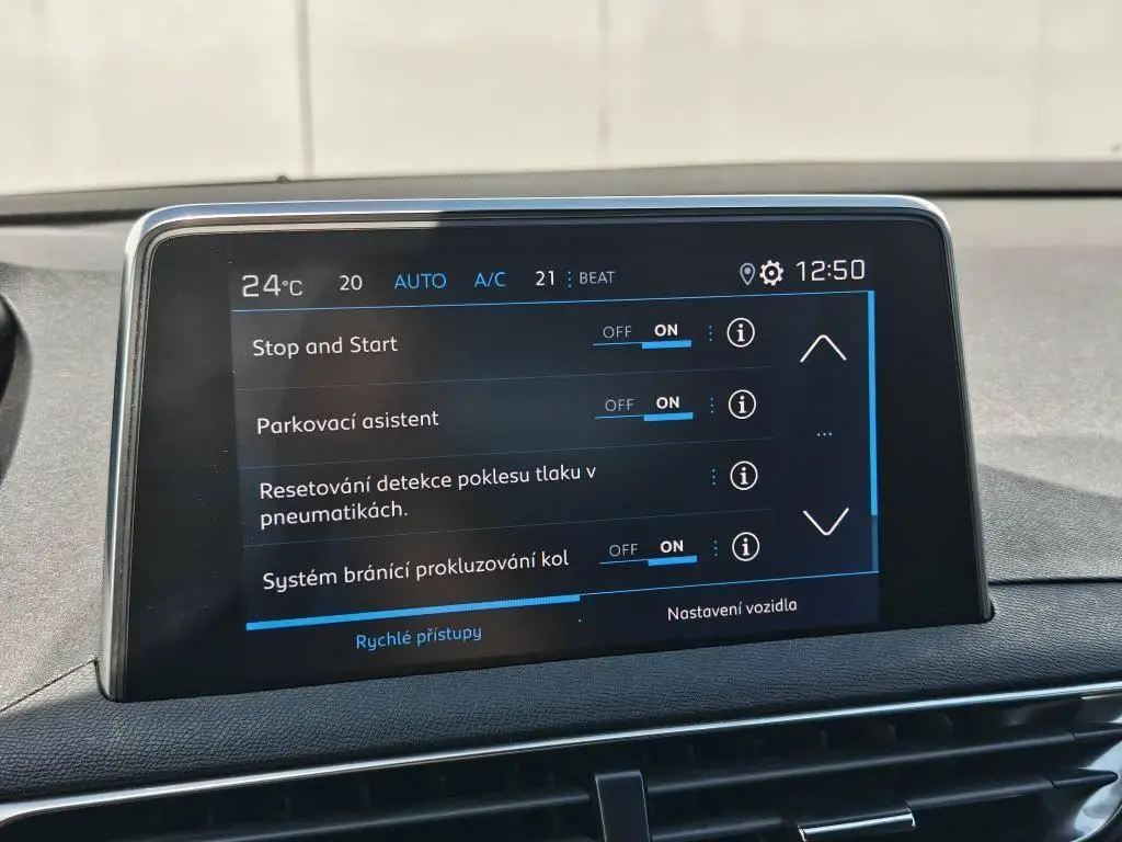 Peugeot 3008 ACTIVE PACK S&S EAT8 1,2 PureTech / 96kW