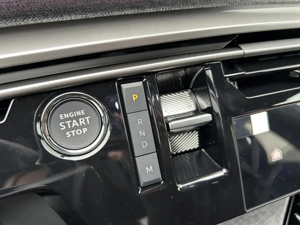 Peugeot 3008 GT e-DCS6 Hybrid / 107kW