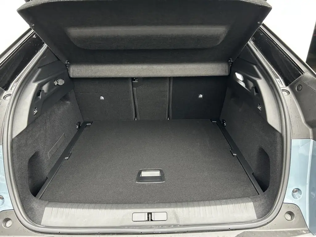 Peugeot 3008 GT e-DCS6 Hybrid / 107kW