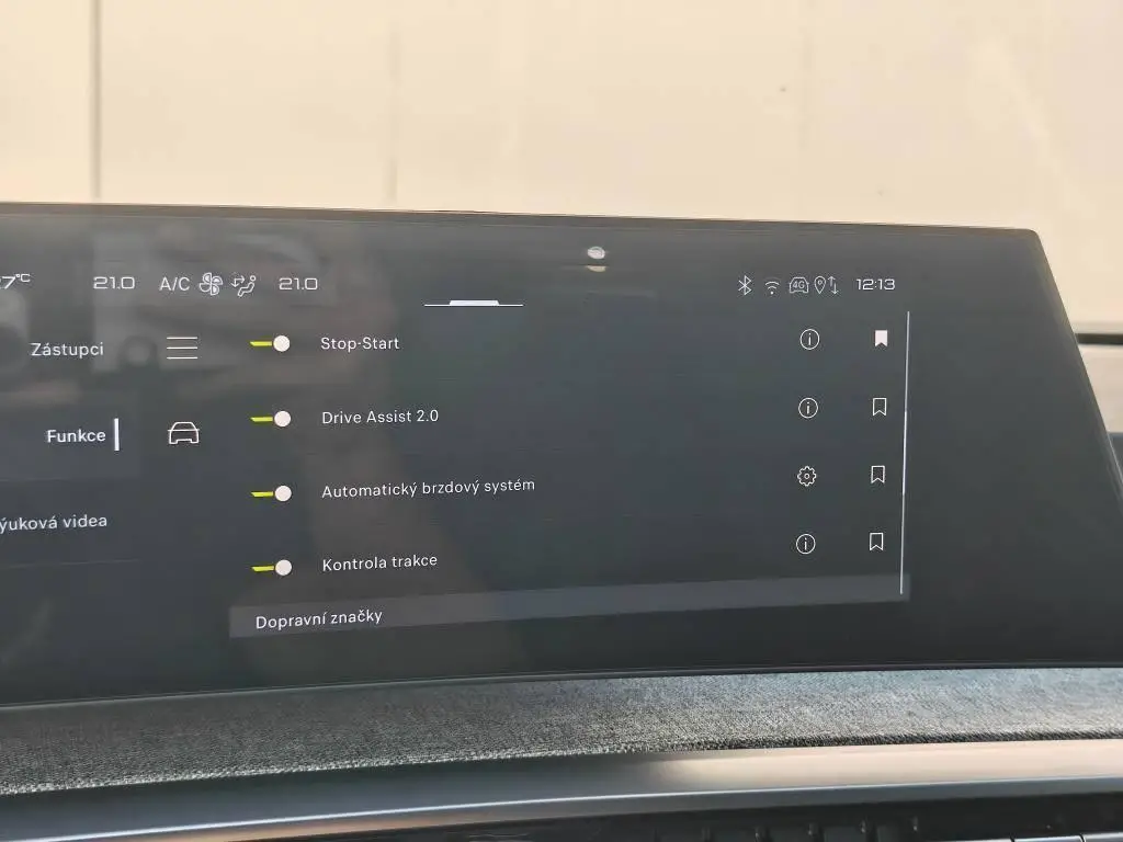 Peugeot 3008 GT Hybrid e-DCS6 1,2 / 100kW
