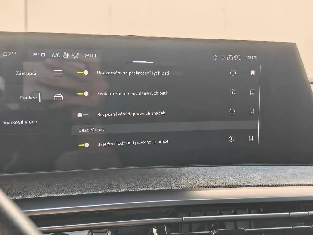 Peugeot 3008 GT Hybrid e-DCS6 1,2 / 100kW