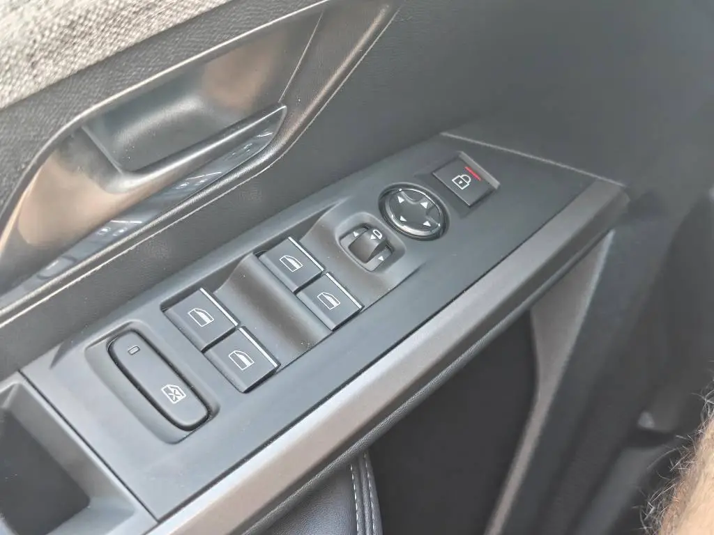 Peugeot 3008 GT Hybrid e-DCS6 1,2 / 100kW
