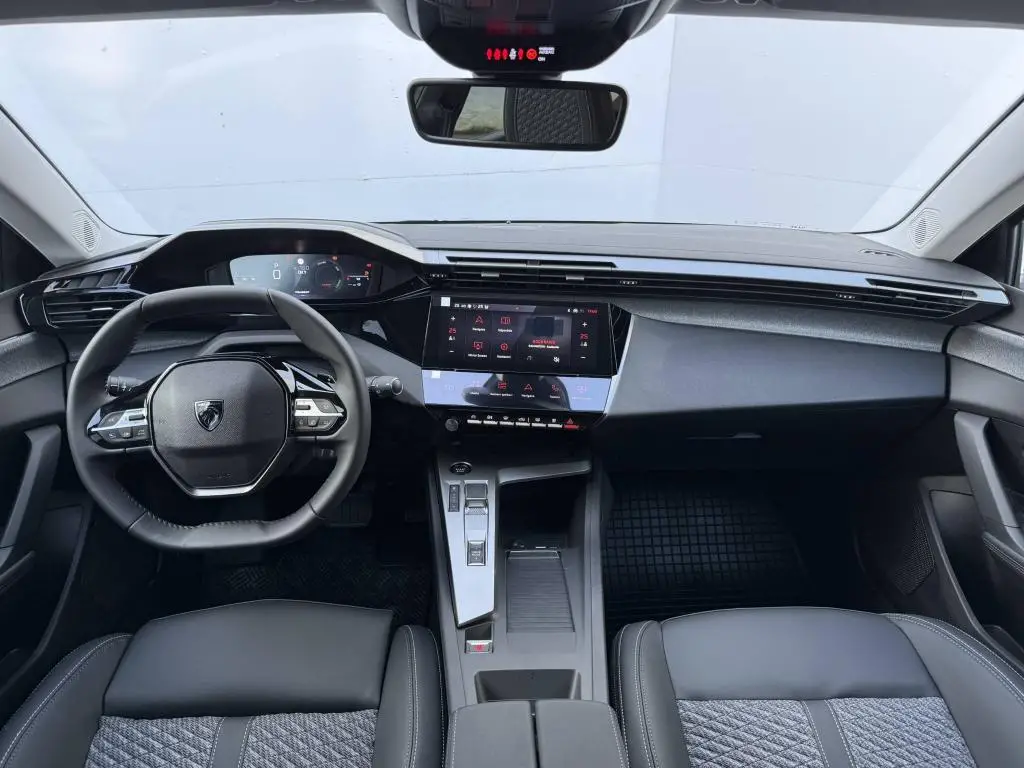 Peugeot 308 SW ALLURE Hybrid  e-DCS6 1.2 / 107kW