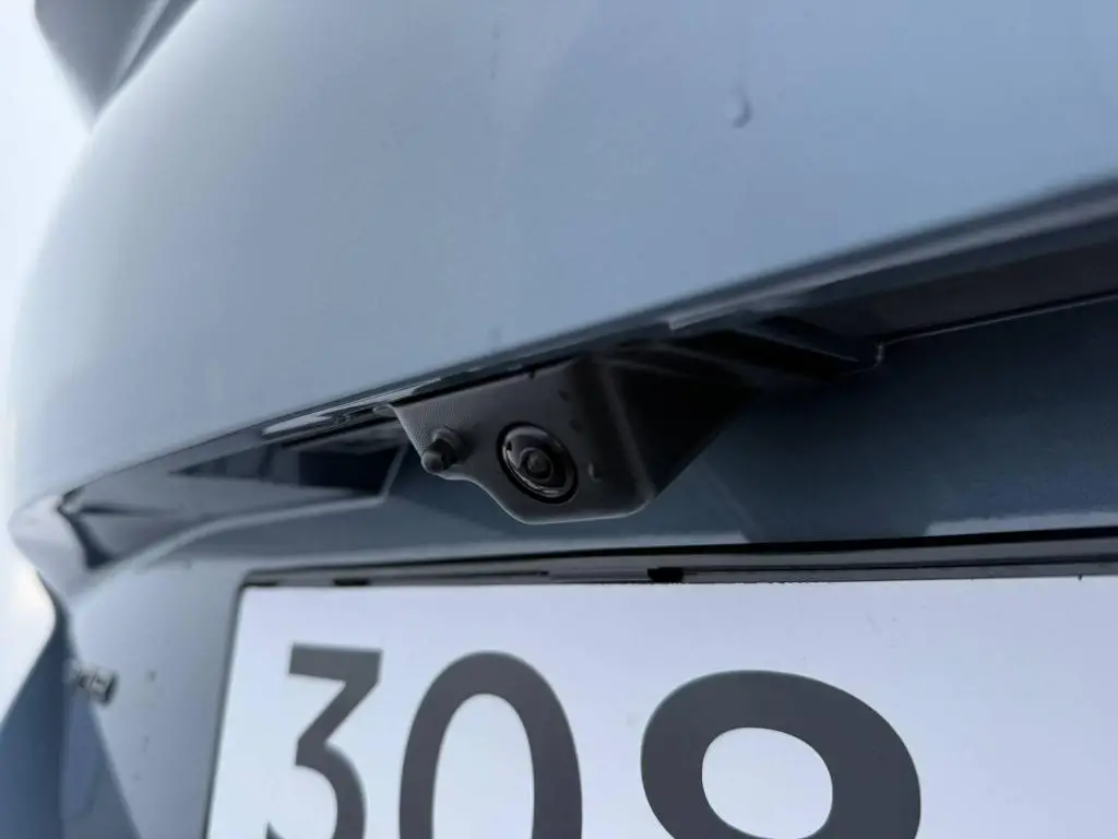 Peugeot 308 SW ALLURE Hybrid  e-DCS6 1.2 / 107kW