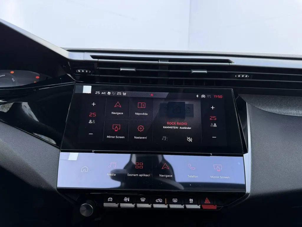 Peugeot 308 SW ALLURE Hybrid  e-DCS6 1.2 / 107kW