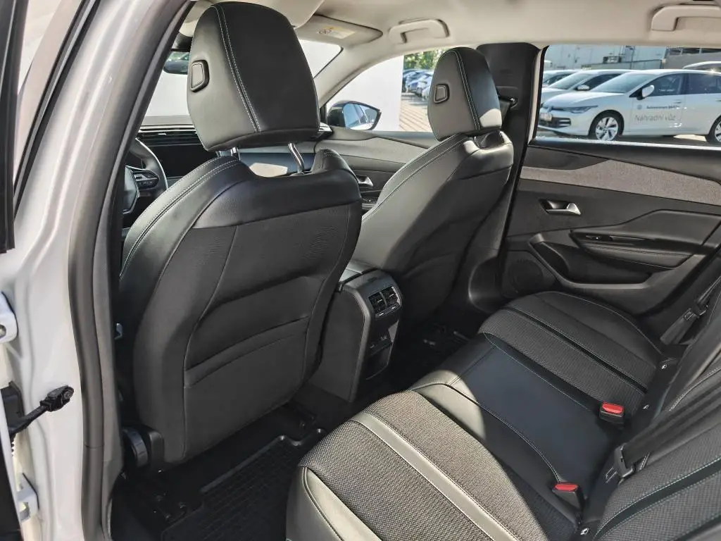 Peugeot 308 SW ALLURE S&S EAT8 1.5 BlueHDi / 96kW