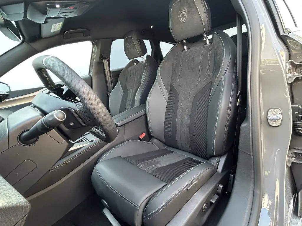 Peugeot 308 SW GT Elektromotor 115 kW Baterie 58 kWh  / 115kW