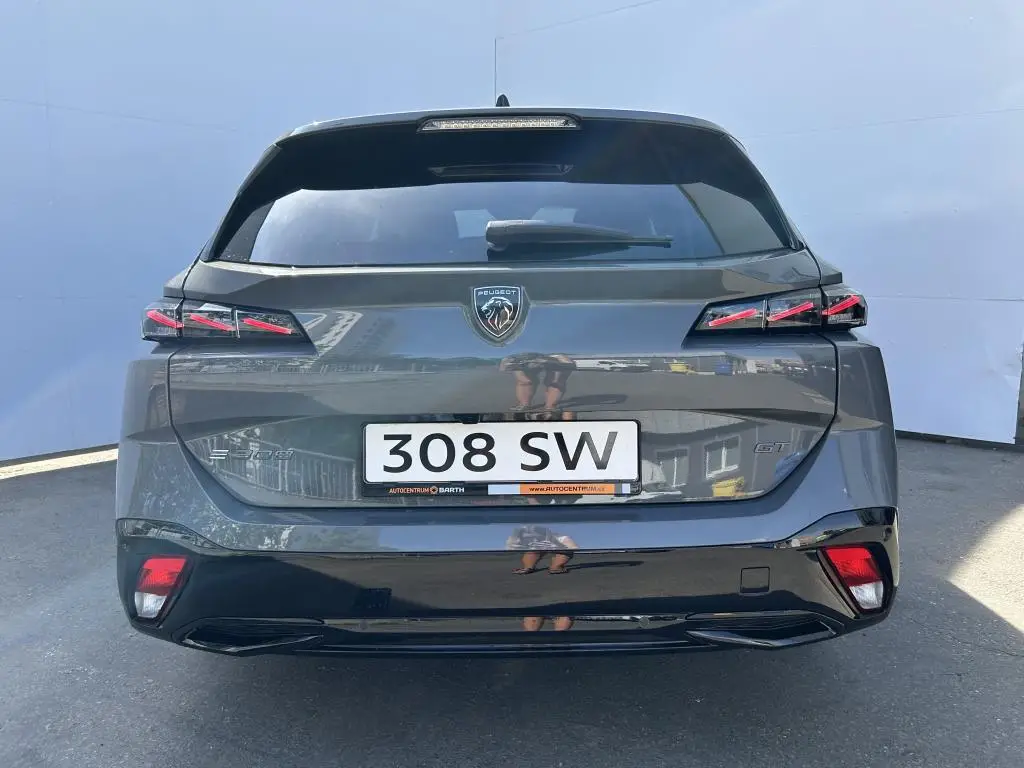 Peugeot 308 SW GT Elektromotor 115 kW Baterie 58 kWh  / 115kW