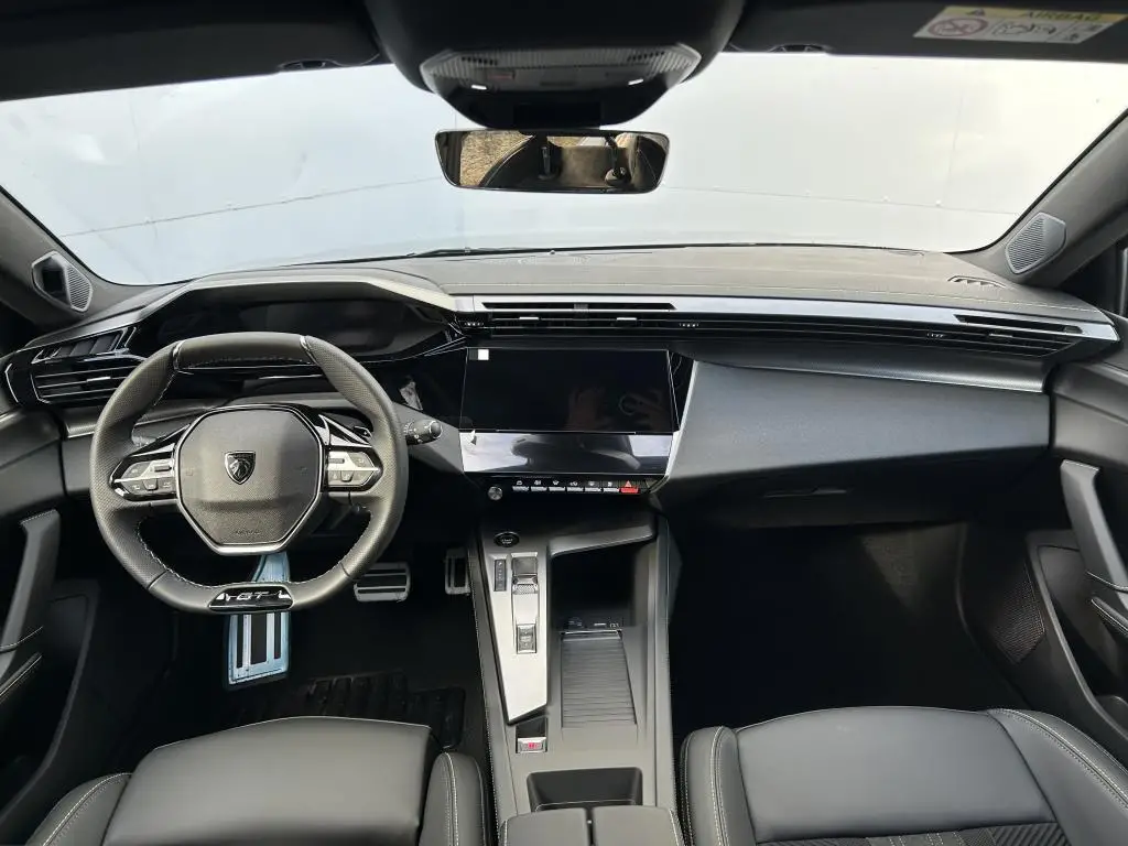 Peugeot 308 SW GT Hybrid e-DCS6 1,2 / 107kW