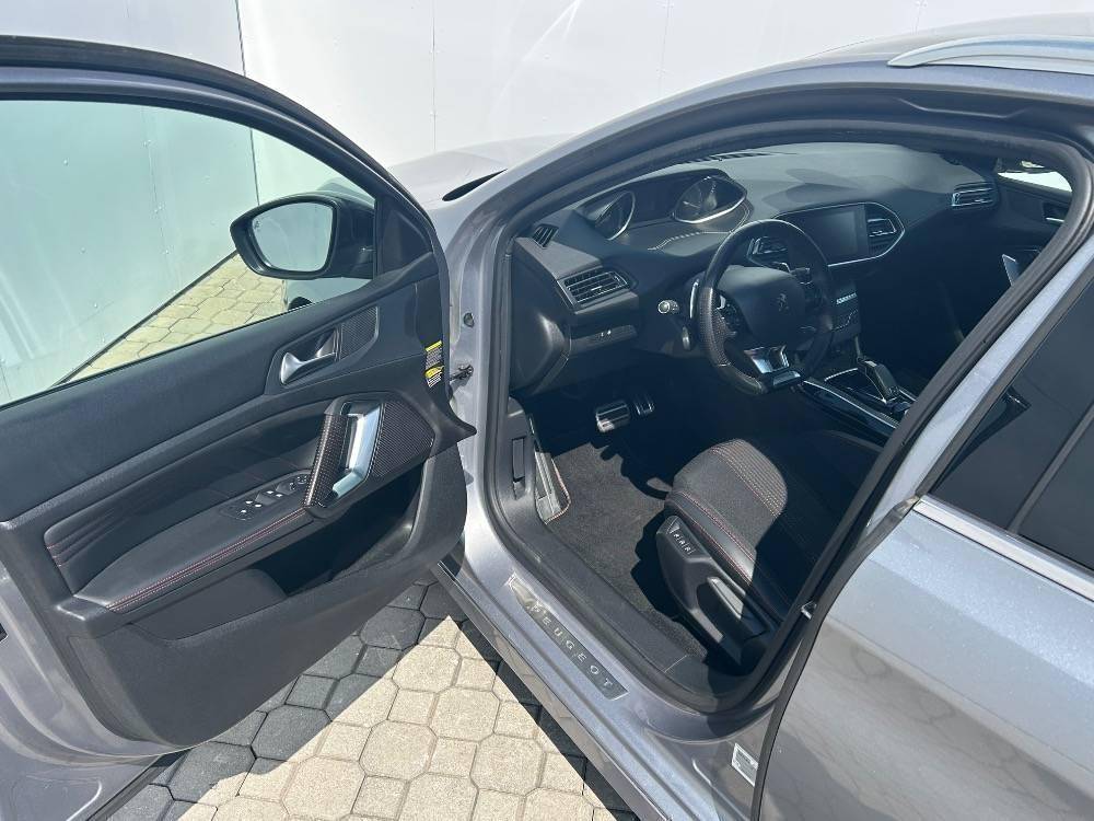 Peugeot 308 SW GT S&S EAT8 1.5 BlueHDi / 96kW