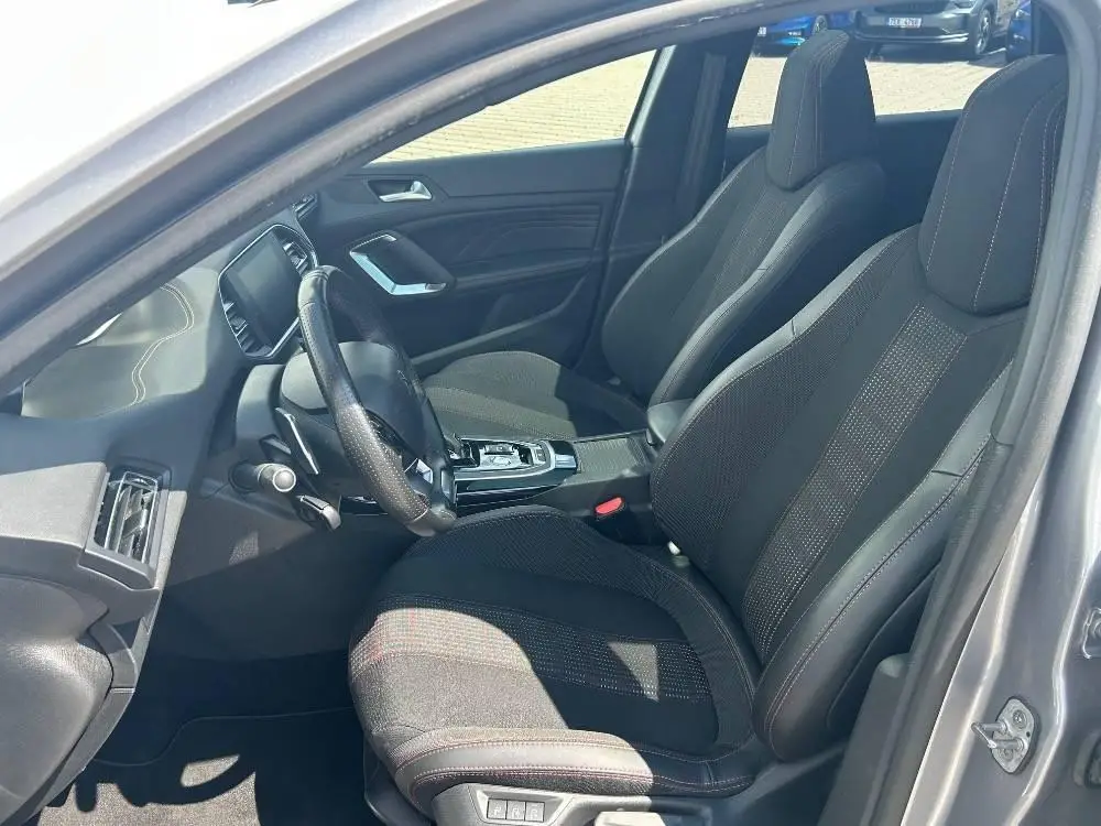 Peugeot 308 SW GT S&S EAT8 1.5 BlueHDi / 96kW