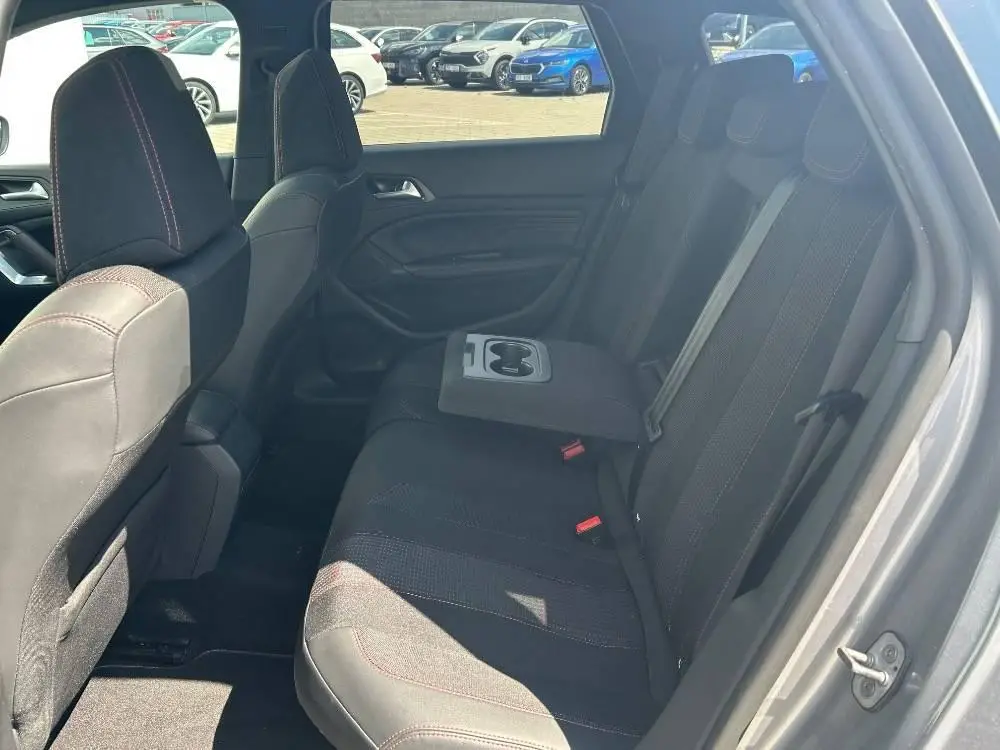 Peugeot 308 SW GT S&S EAT8 1.5 BlueHDi / 96kW