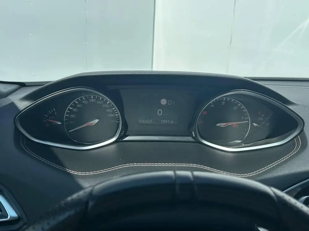 Peugeot 308 SW GT S&S EAT8 1.5 BlueHDi / 96kW